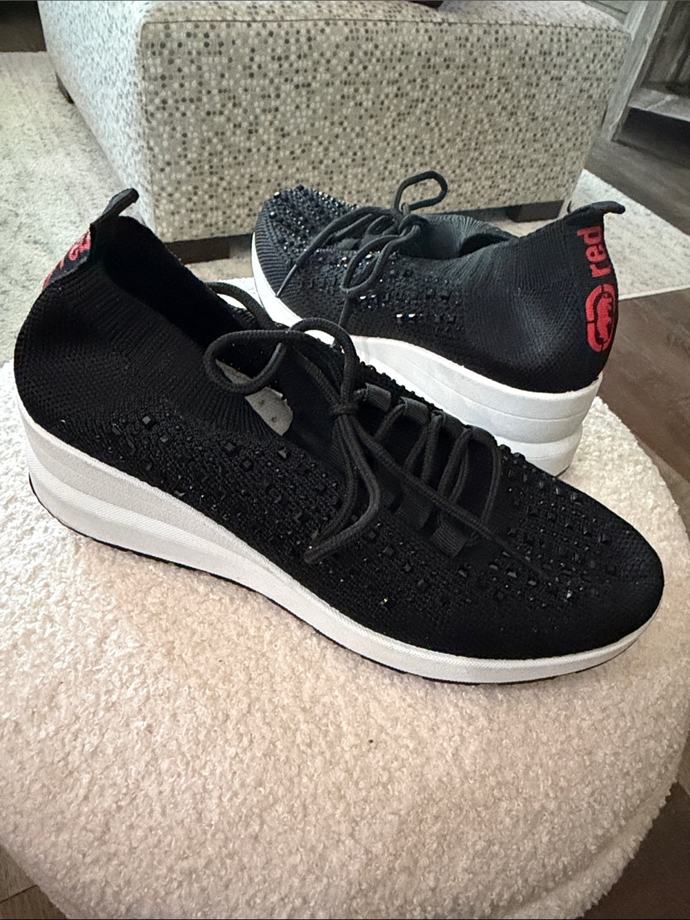 Women’s  Black Knit Lace-Up Athletic Slip-On Sneakers ecko red